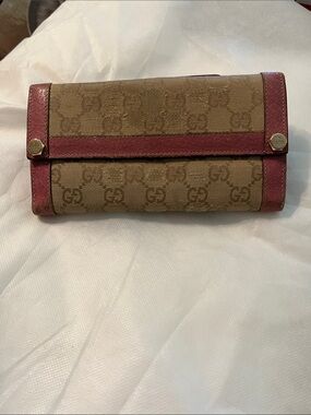 EUC Gucci Brown GG Canvas Continental Wallet with Pink Leather Trim and Snappy